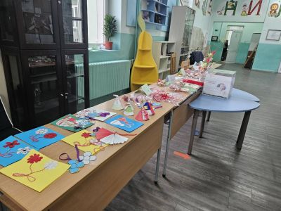Благотворителен базар под названието - Пролетни празници 2024 - НУ Отец Паисий - Пазарджик