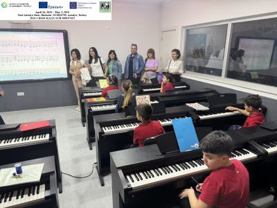 Професионално вдъхновение чрез Job Shadowing в турско училище 2025 - НУ Отец Паисий - Пазарджик