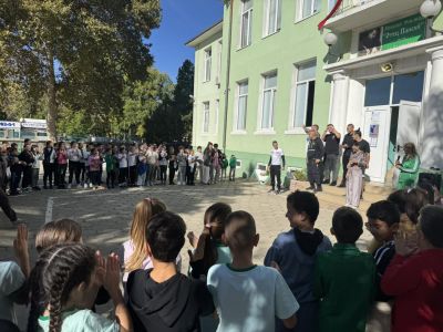 Спортен празник с участници от "Игри на Волята". - НУ Отец Паисий - Пазарджик